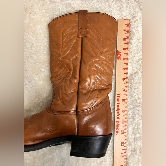 Vintage Honey Tan Leather Heeled Western Boots with Vibram Soles - Picture 7 of 16